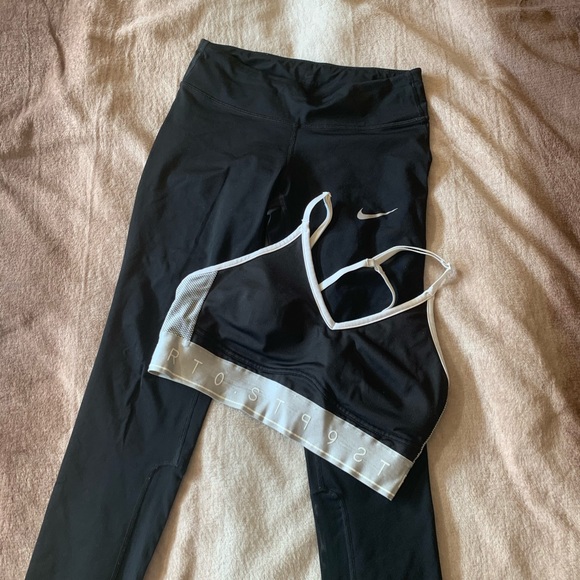 Nike Leggings size Small - Picture 6 of 6